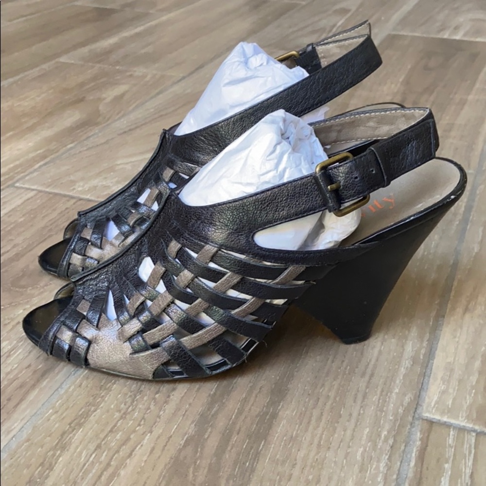 levity Woven Leather Chunky Heel Peep-Toe Shoes